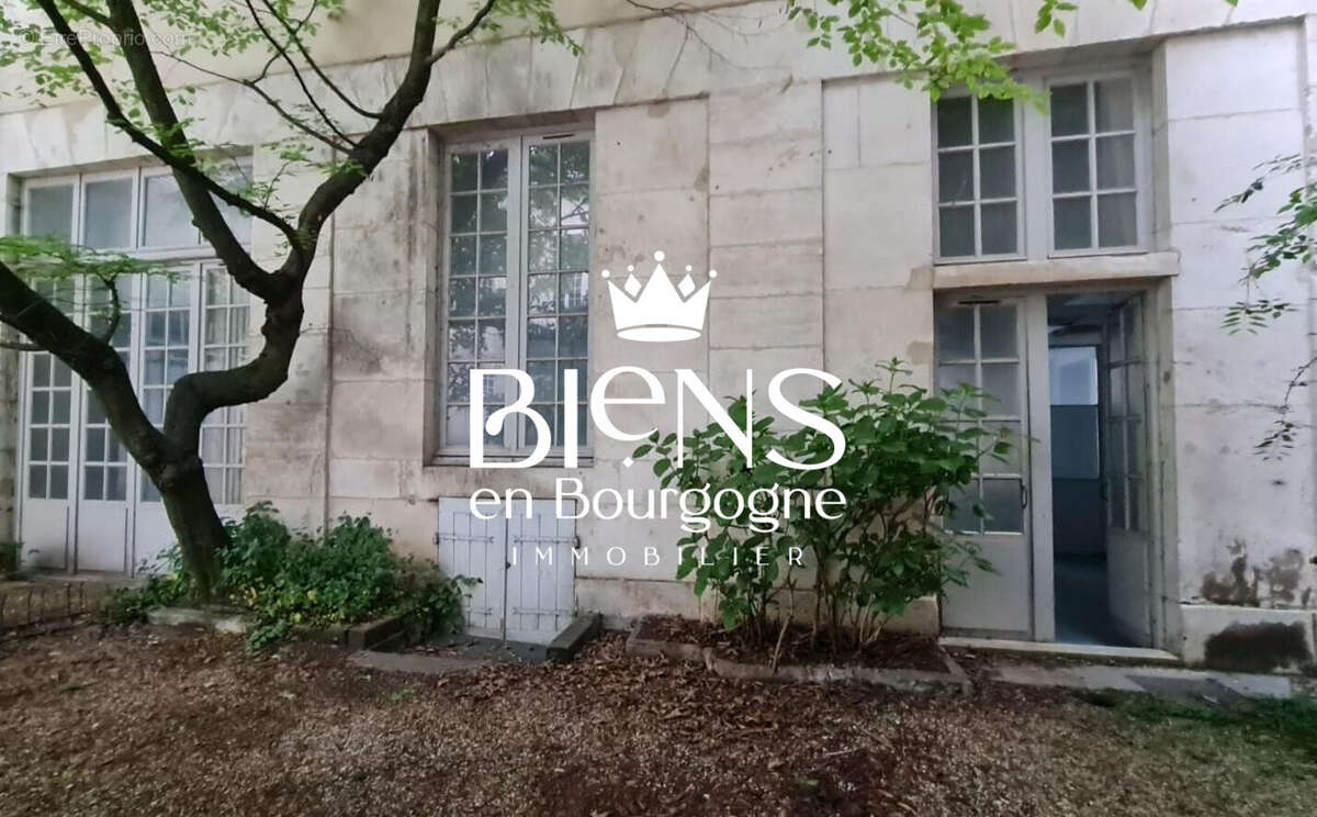 Commerce à CHALON-SUR-SAONE