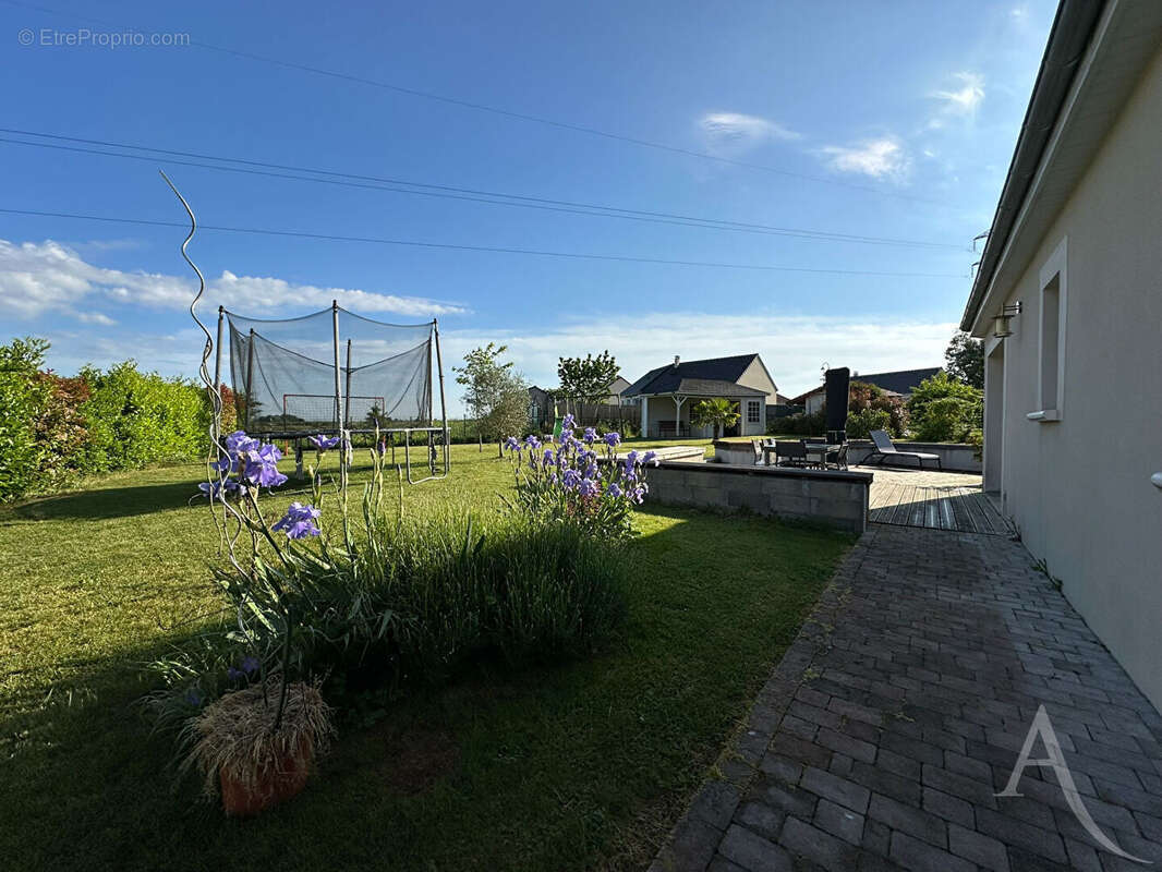 Maison à BERRY-BOUY