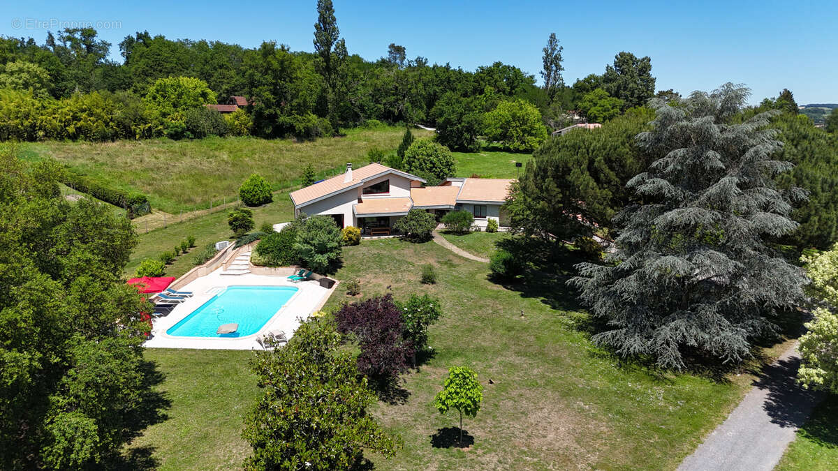 Maison à CASTELJALOUX