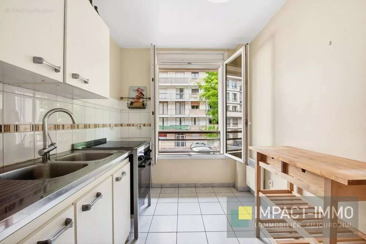 Appartement à LEVALLOIS-PERRET