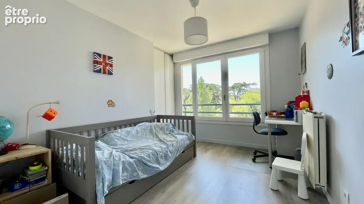 Superbe Type 5 de 110 m2 avec terrasse / DPE C / Poss Garage - photo 10