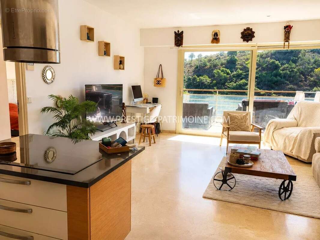 Appartement à THEOULE-SUR-MER