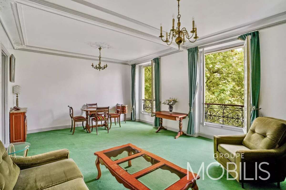 Appartement à PARIS-18E