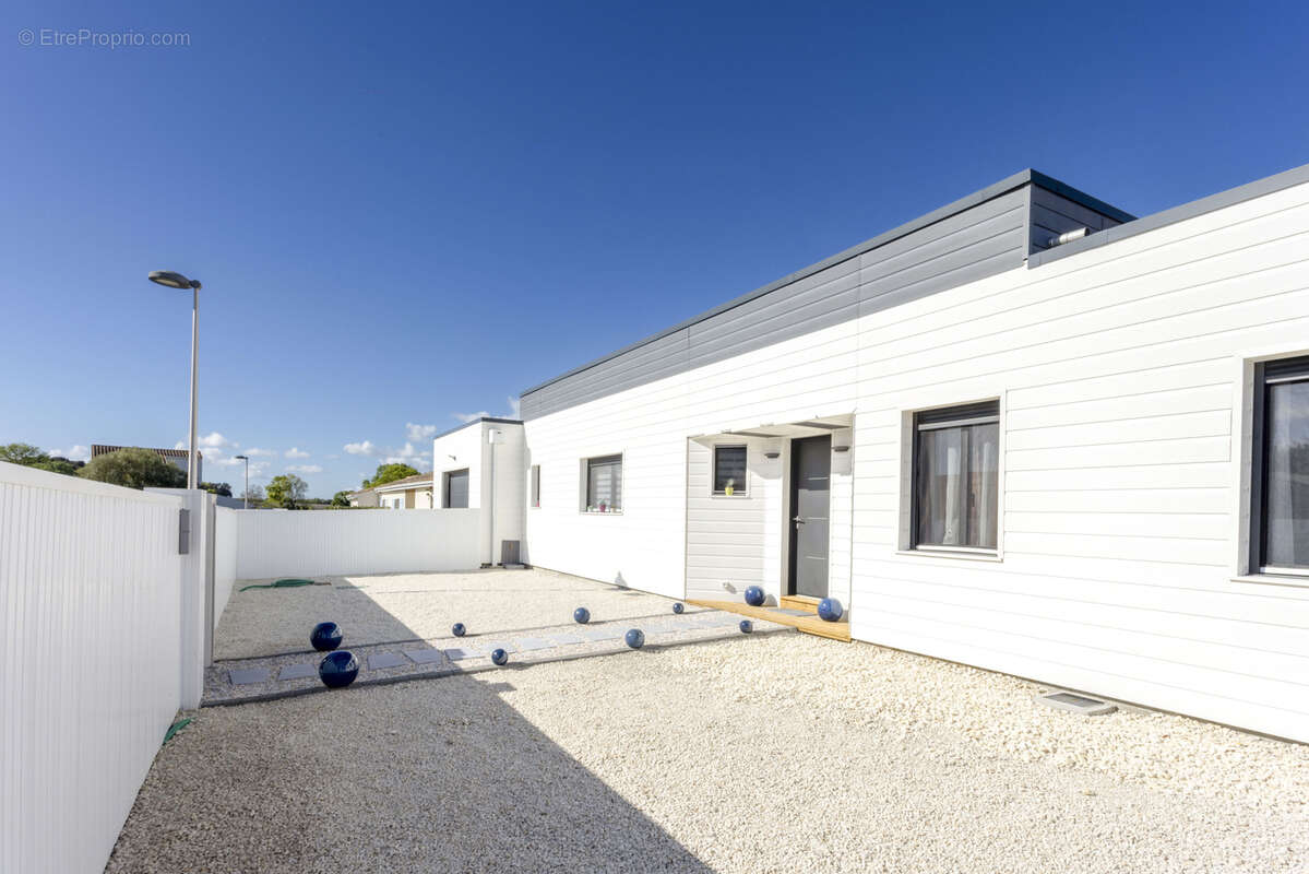 Maison à MESCHERS-SUR-GIRONDE