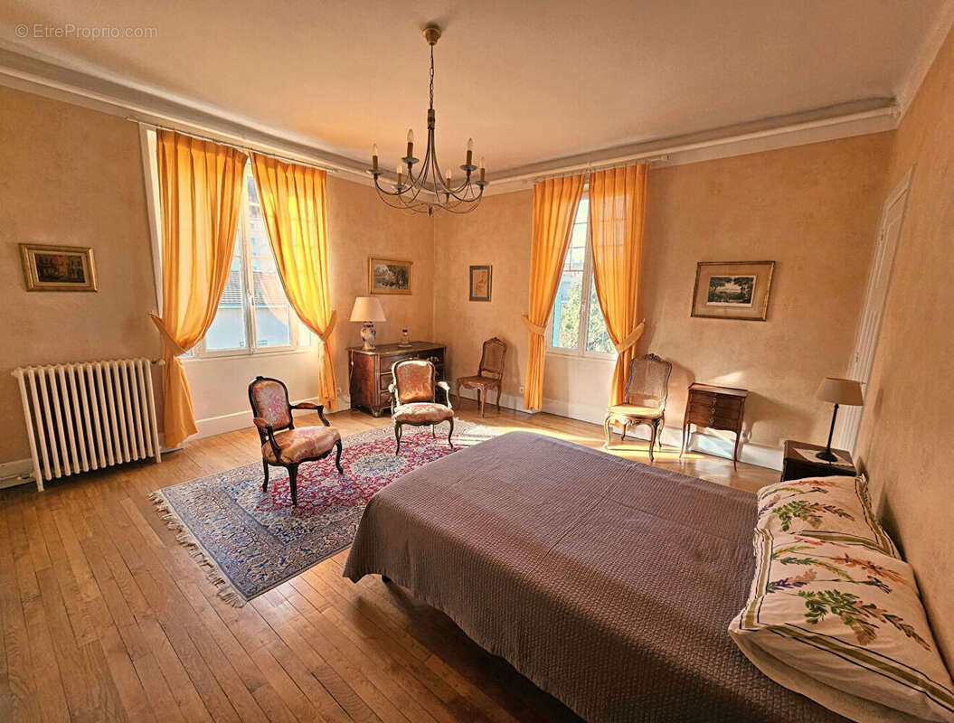 Maison à BOURGOIN-JALLIEU