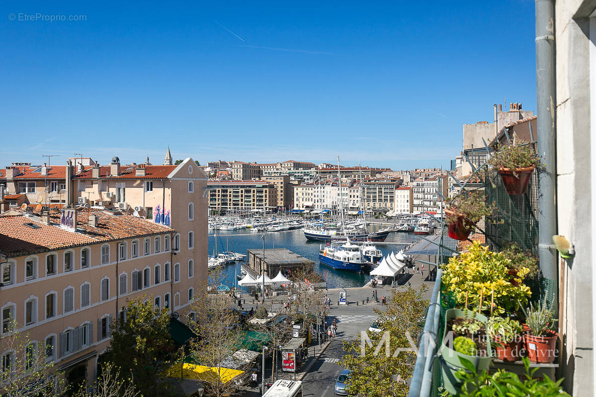 Appartement à MARSEILLE-1E