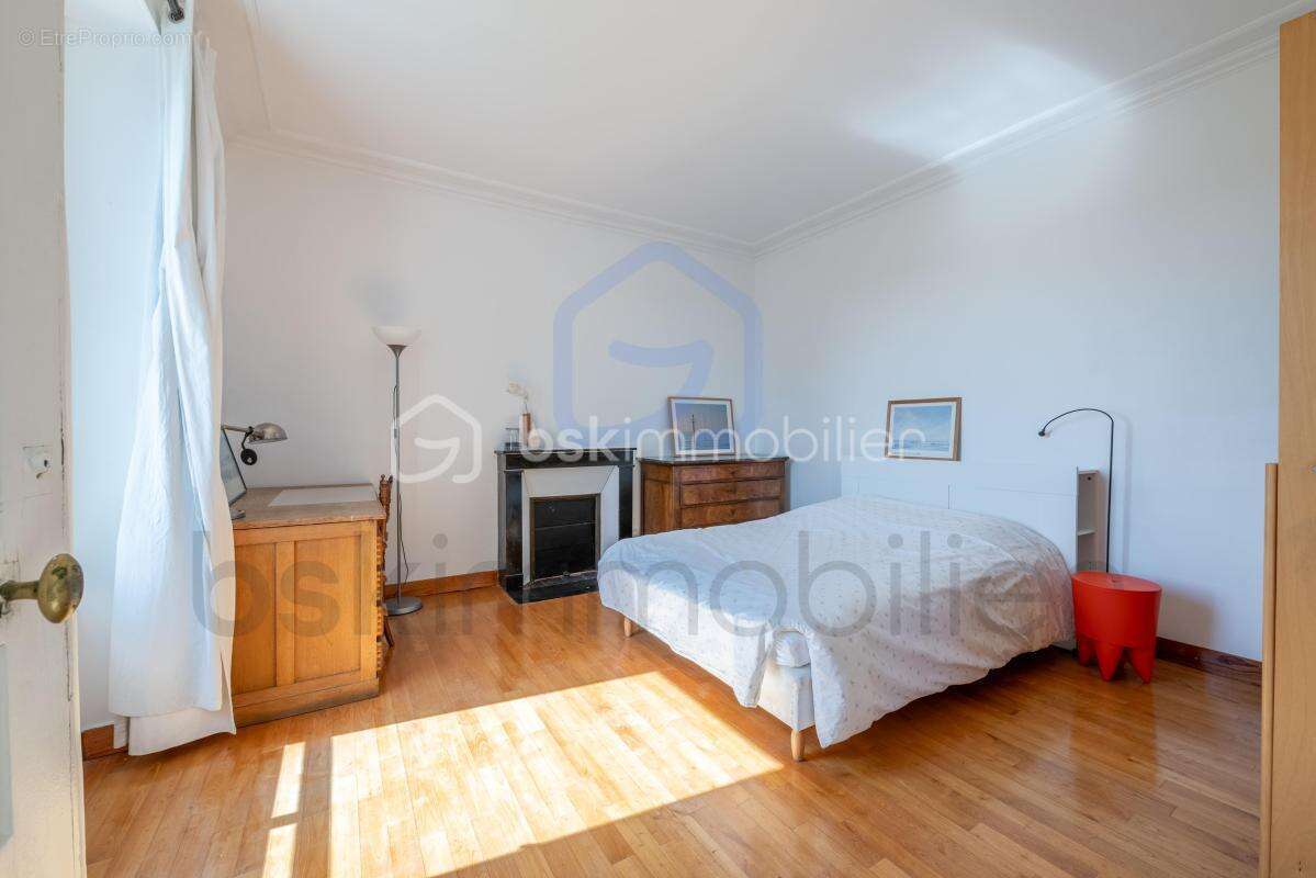 Maison de charme - 261m² - 7 chambres - photo 10