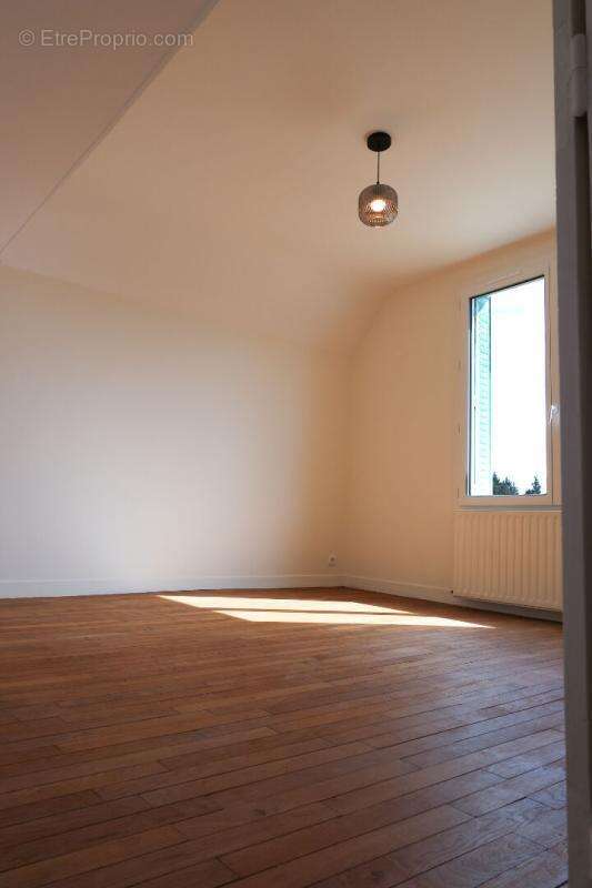 Maison à COSNE-COURS-SUR-LOIRE