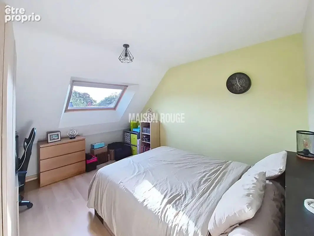 Maison familiale de 144 m² sur un terrain paysagé de 677 m² - photo 15