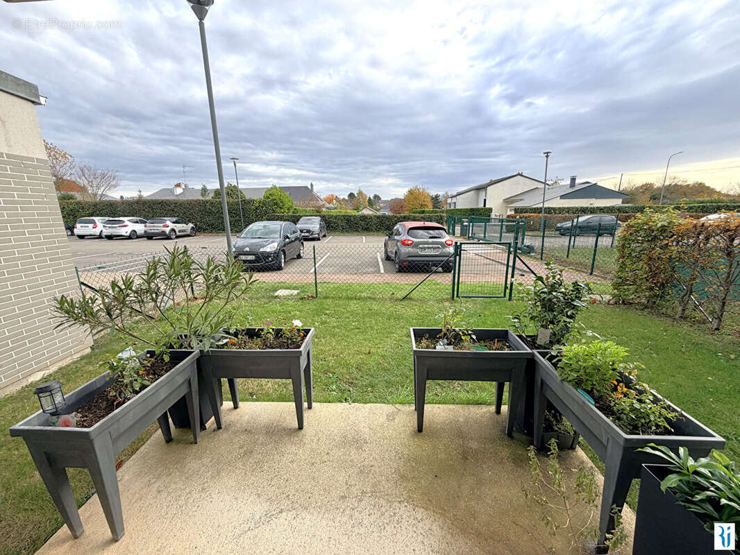 Appartement à LE MESNIL-ESNARD