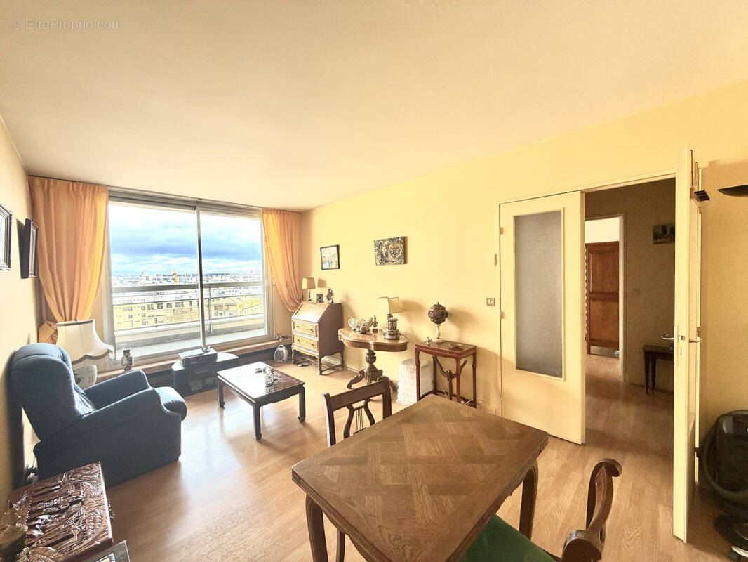 Appartement à PARIS-12E