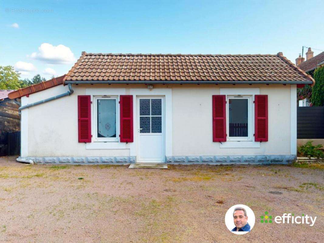 Maison à VALLON-EN-SULLY