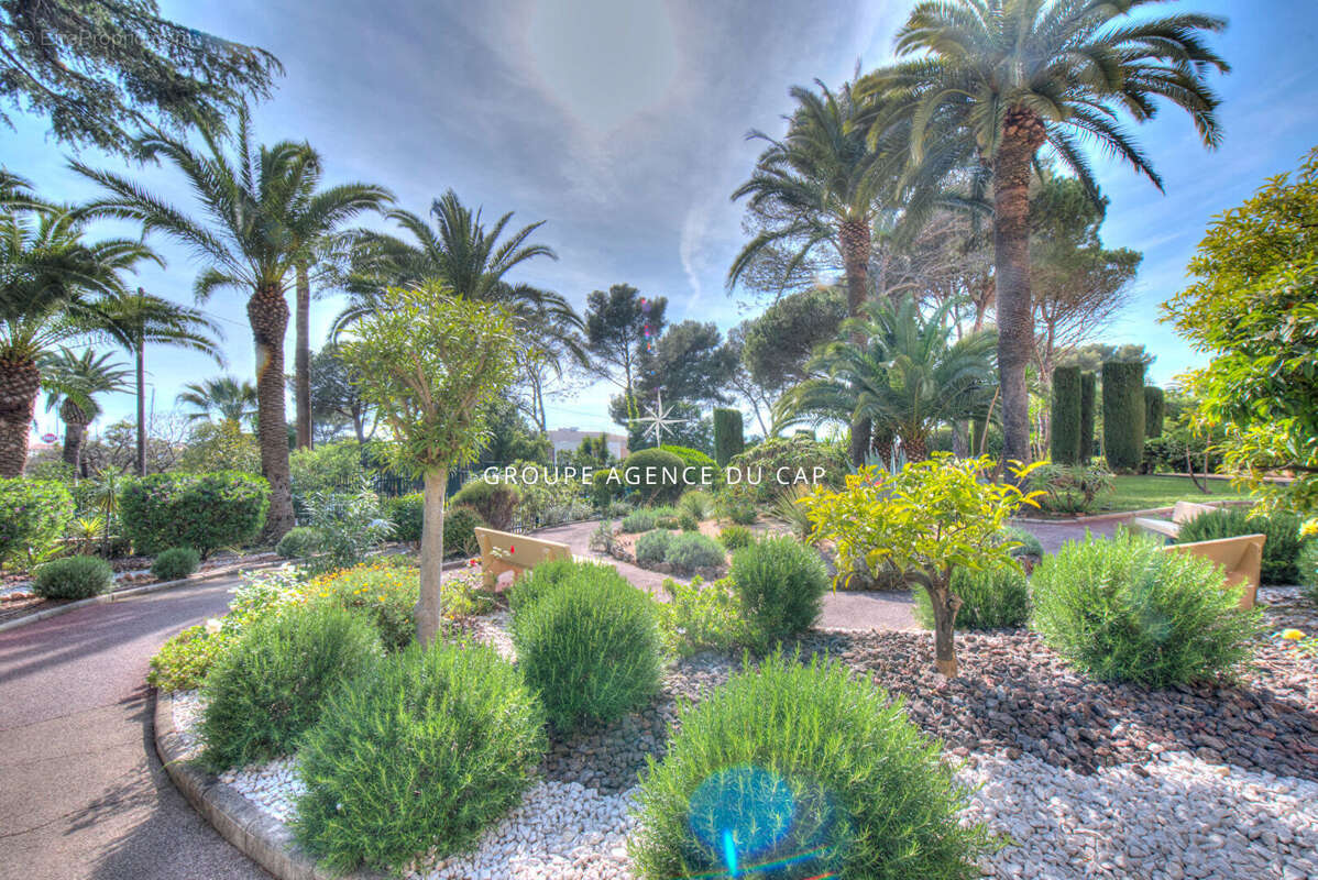Bord de mer santa lucia 2 pieces de 33 m² avec parking en sous sol - photo 9