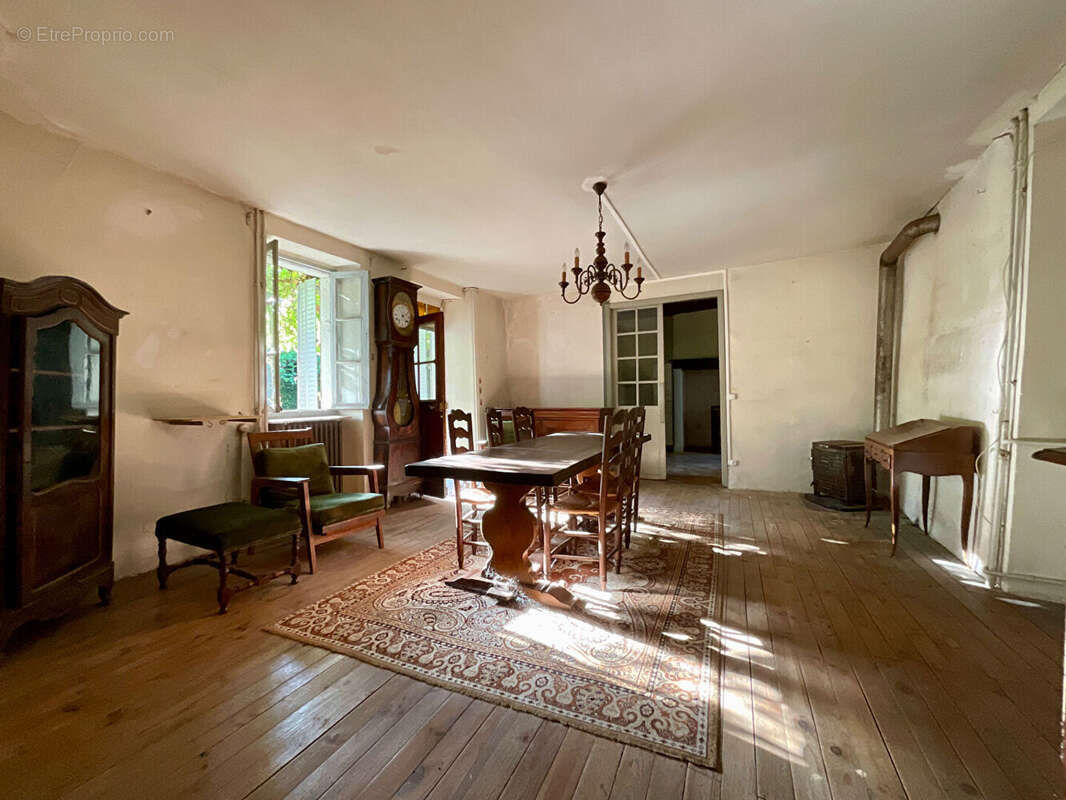 Maison Marcilhac Sur Cele 5 pièce(s) 135 m2 - photo 3