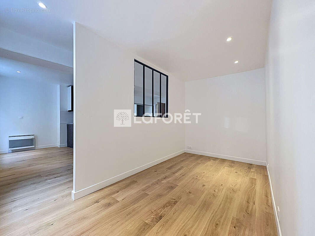 Appartement à SURESNES
