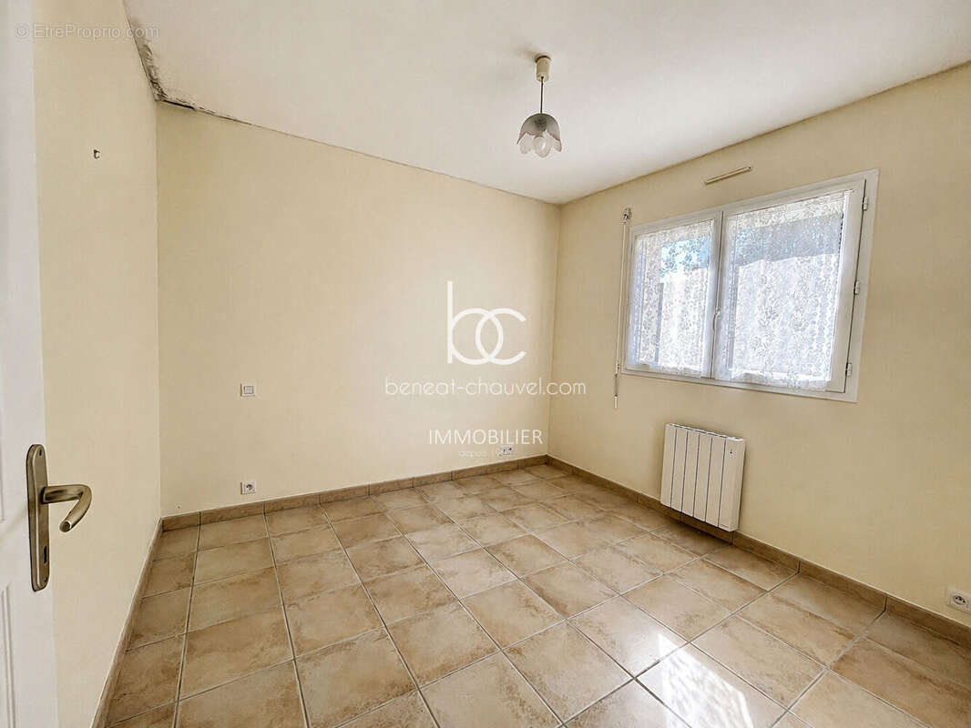 EXCLUSIVITÉ SARZEAU - Maison de 75 m² avec jardinet, proche du Golfe du Morbihan - photo 6
