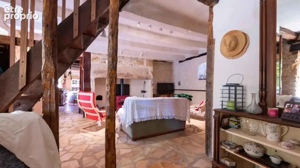 EXCLUSIVITE - Agréable Propriété de caractère avec spacieuse mai - photo 14