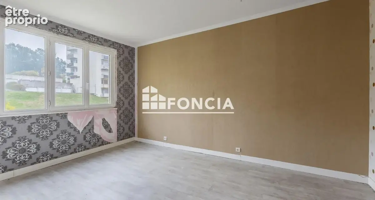  à vendre – appartement t2 à rénover  avec cave et deux places de stationnement - photo 7