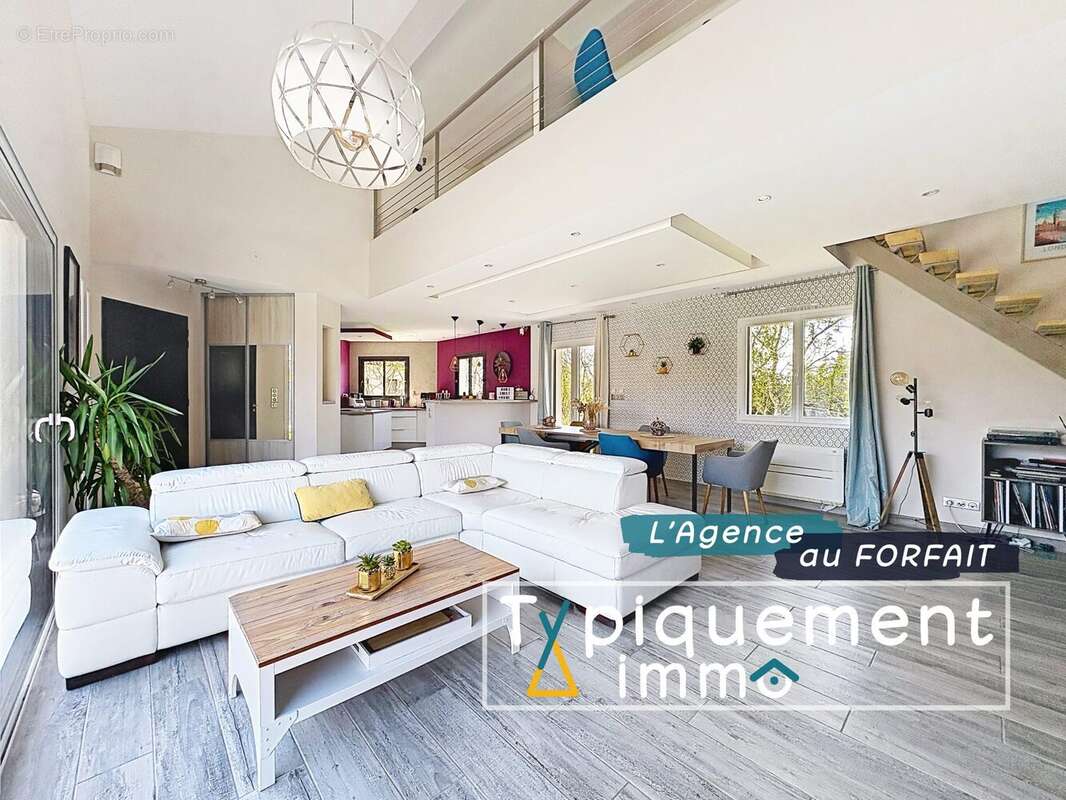 Maison à MONDONVILLE