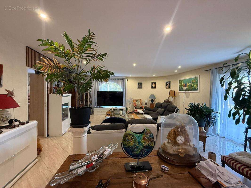 Maison à COULOUNIEIX-CHAMIERS