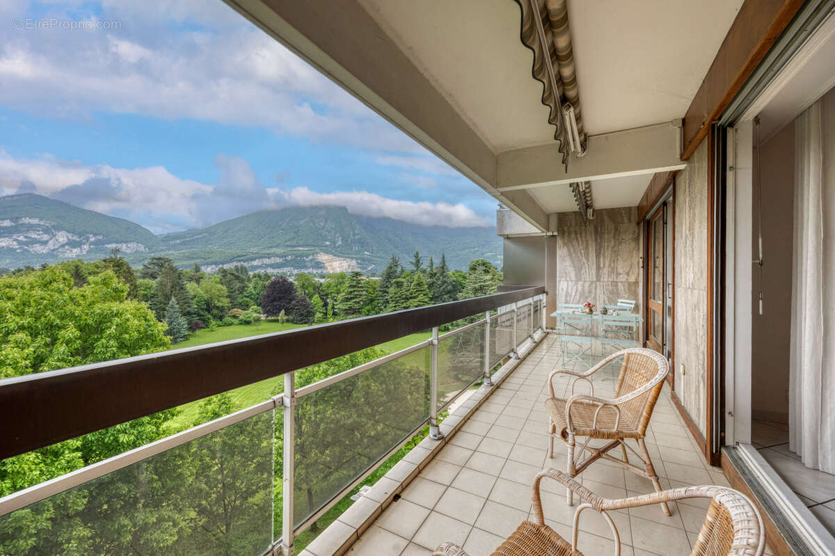 Appartement à SAINT-EGREVE