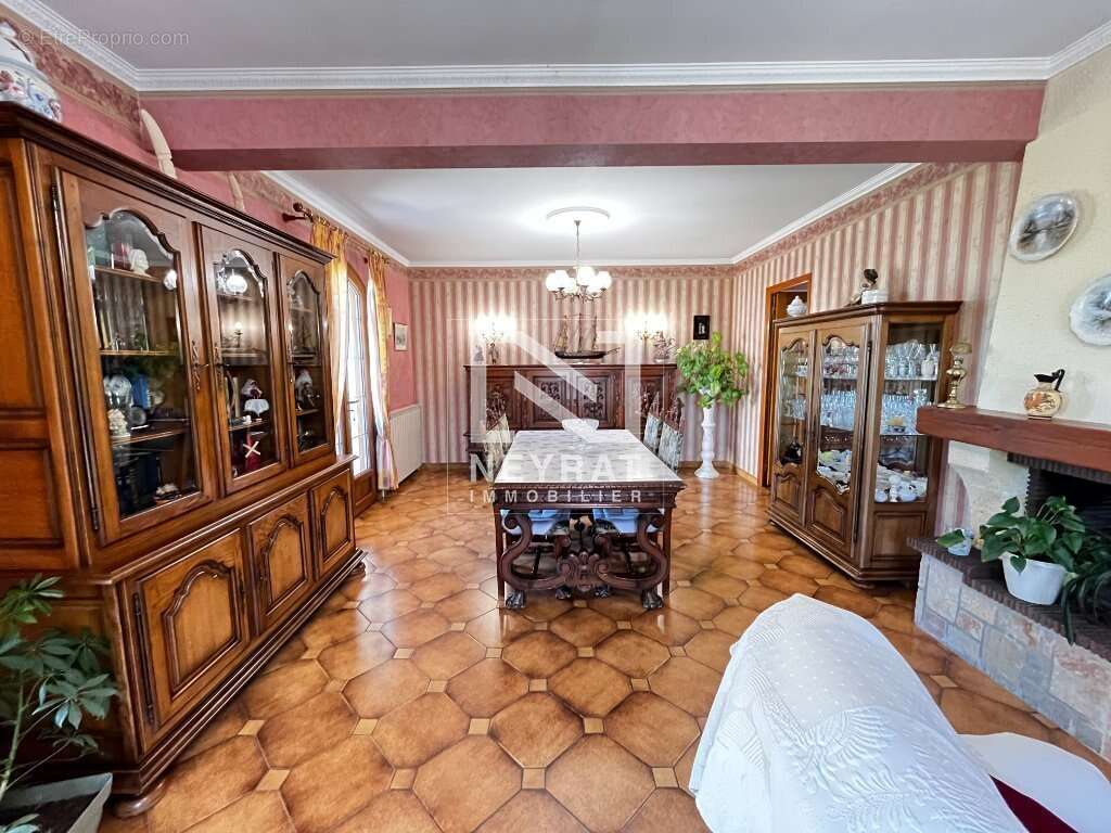 Maison à SAINT-EUSEBE