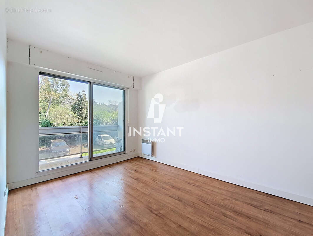 Appartement à L'HAY-LES-ROSES