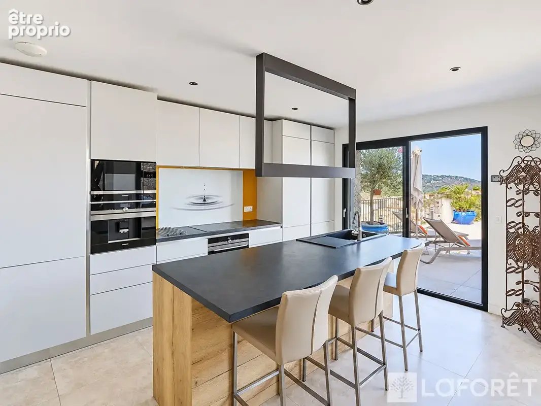 Villa contemporaine d'exception avec piscine vue mer et montagnes - photo 6