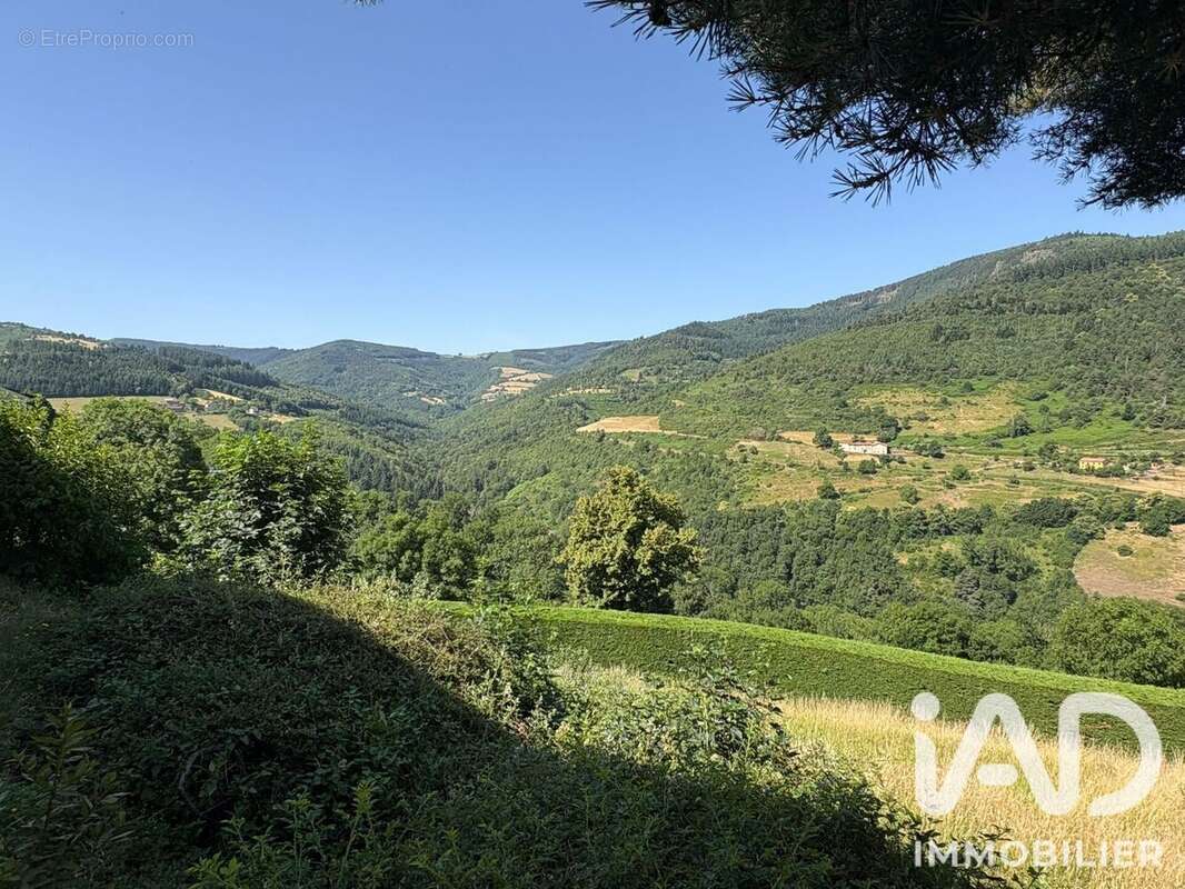 Terrain 1835 m² à La Valla-En-Gier  - photo 4