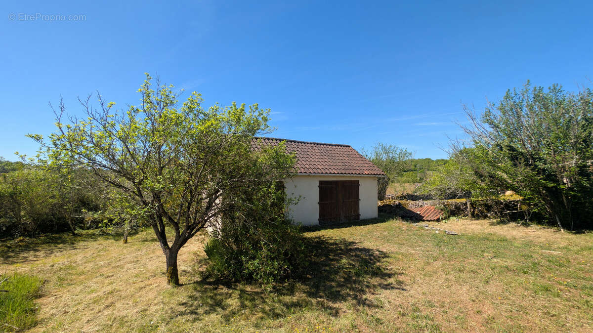 Maison sans vis-à-vis, au calme et avec terrain arboré - photo 2