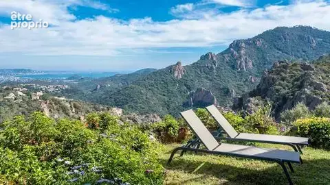 Maison 150 m² à Les Adrets-De-L'esterel  - photo 2
