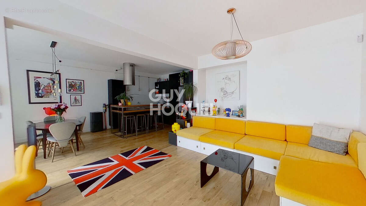 Appartement à PARIS-15E