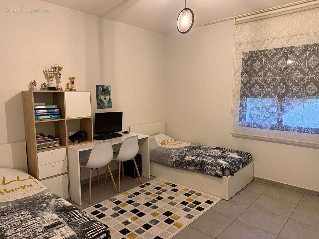 Maison récente de 2015 à Allériot 7 pièce(s) 150 m2 DPE B GES A - photo 13