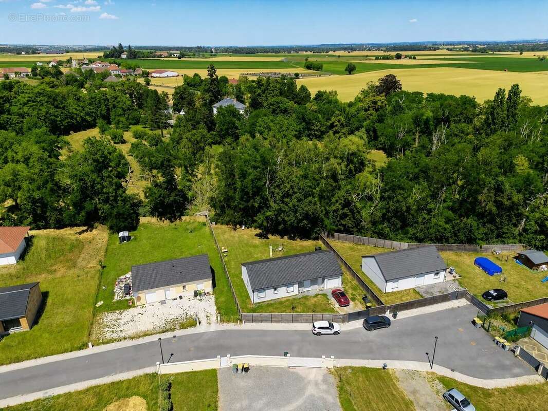 Maison contemporaine de plain-pied – 104 m² habitables – Terrain de 836 m² – Étroussat - photo 17