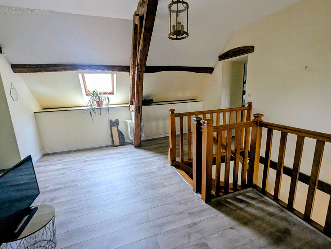 Maison à SAINT-SULPICE