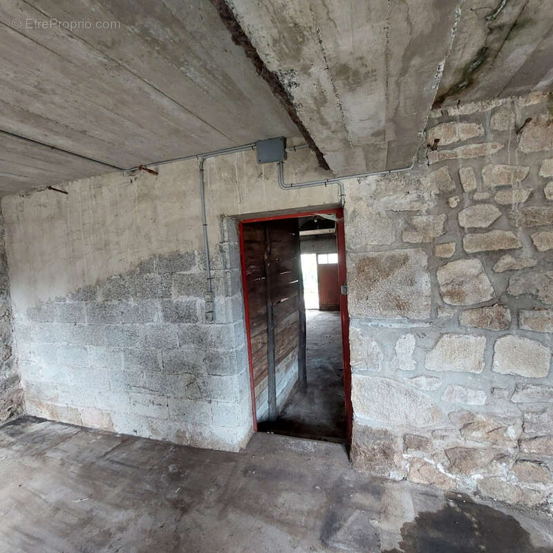 Maison à SAINT-AGREVE