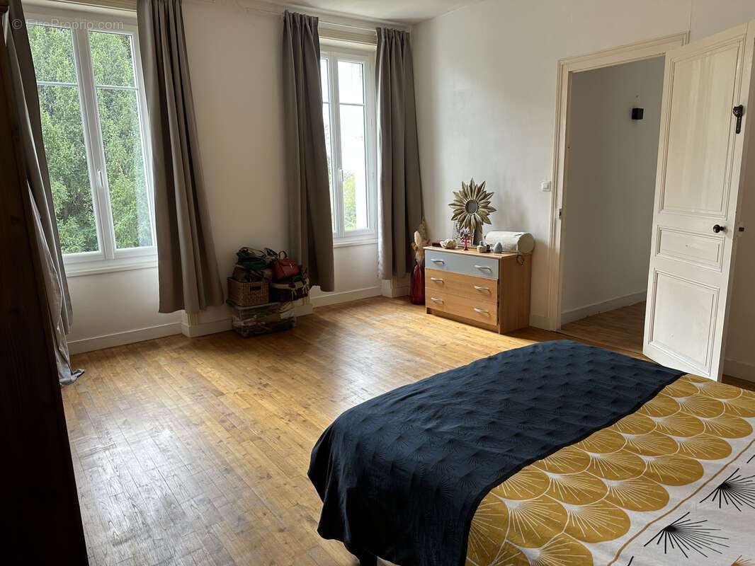 Propriété de caractère rénovée avec dépendances rénovées , Sigogne. - photo 19