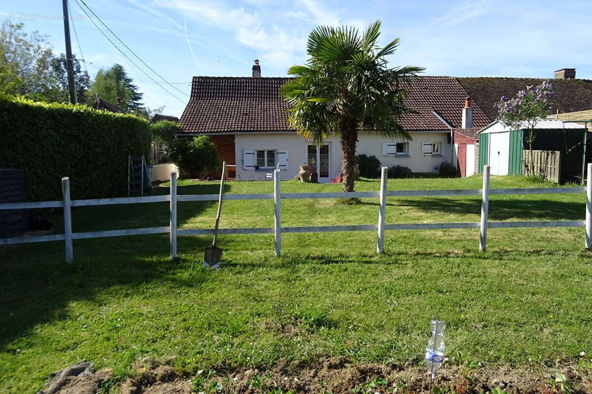 Maison à AUTHON-DU-PERCHE