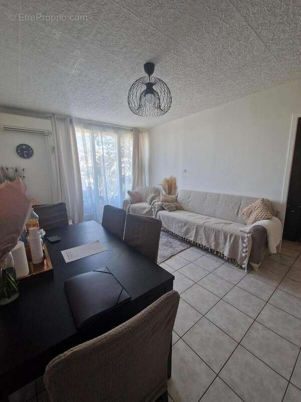   - Appartement à SAINT-PRIEST
