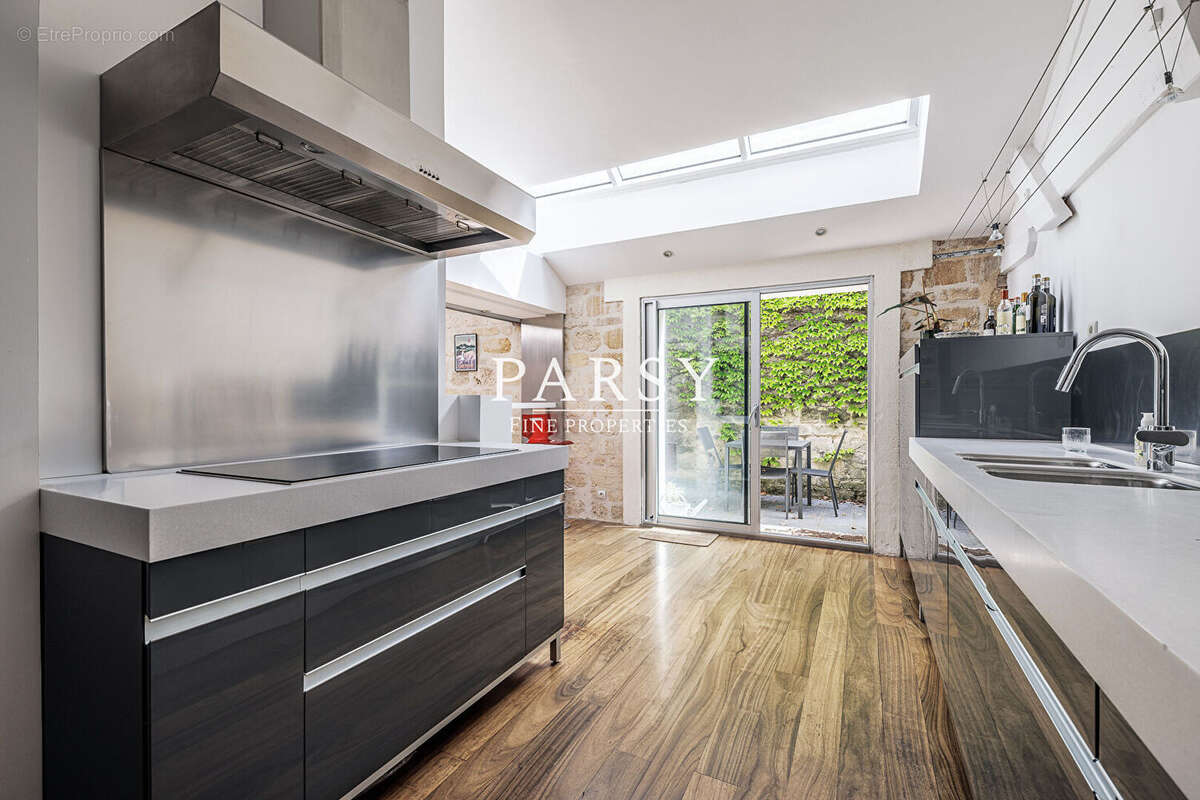 Appartement à BORDEAUX