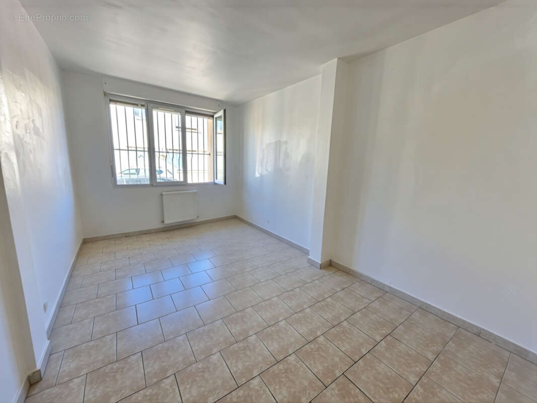 Appartement à PORT-DE-BOUC