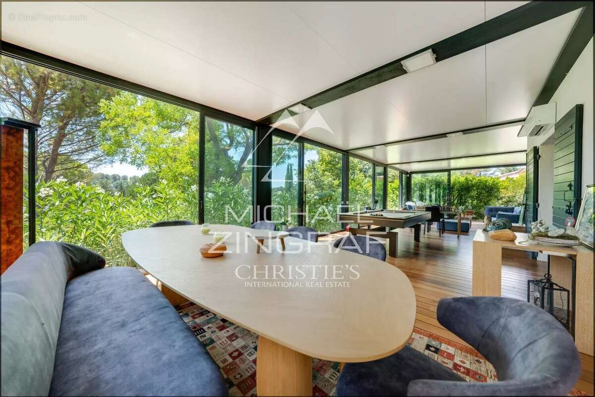 Aix-en-Provence – Propriété avec piscine au coeur d'un écrin de verdure - photo 7