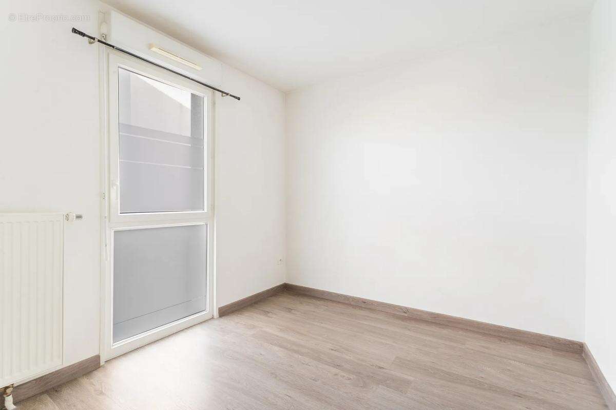 Appartement T3 lumineux avec balcon à Lomme - photo 5