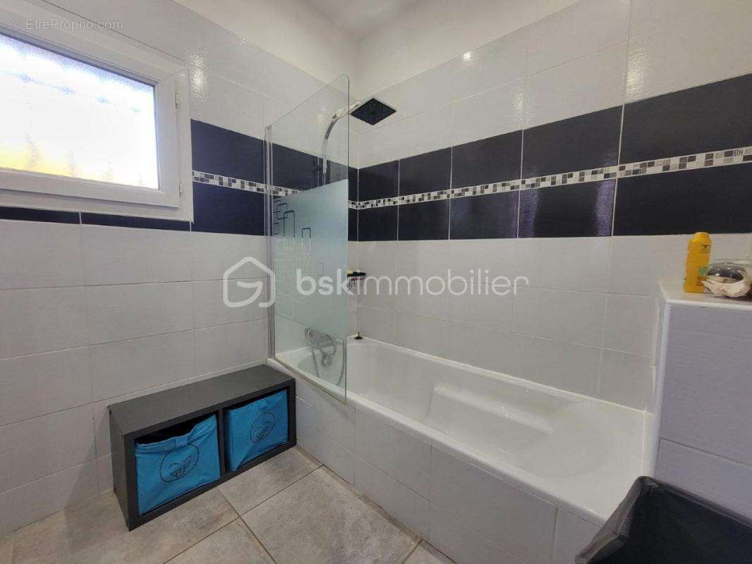 Maison à SIX-FOURS-LES-PLAGES