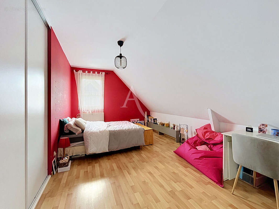 Maison  146 m2 - photo 6