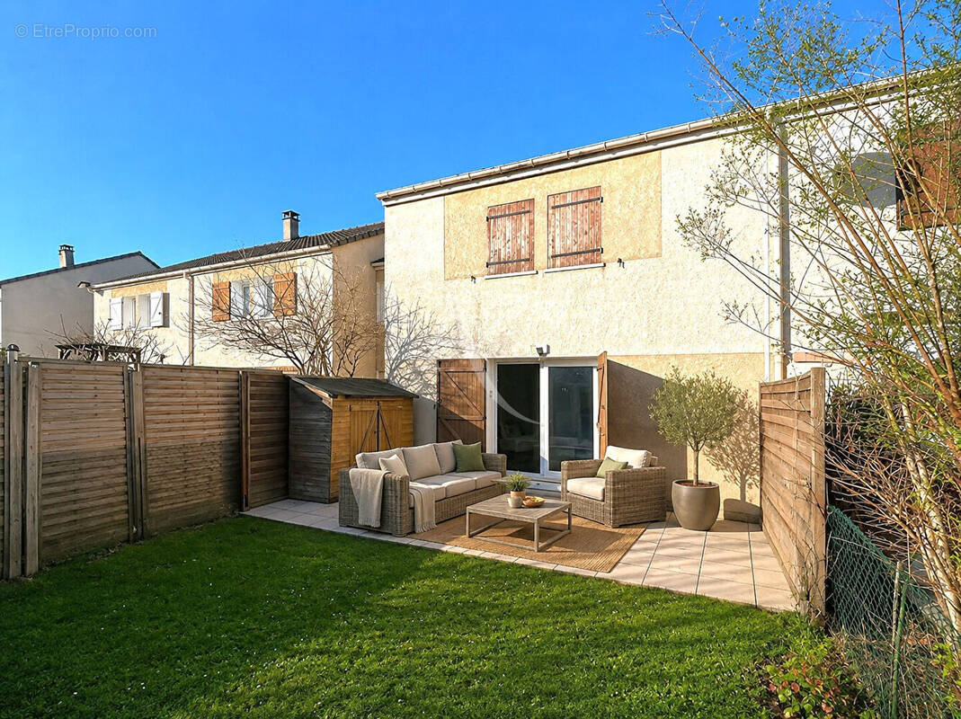 Maison à COURDIMANCHE