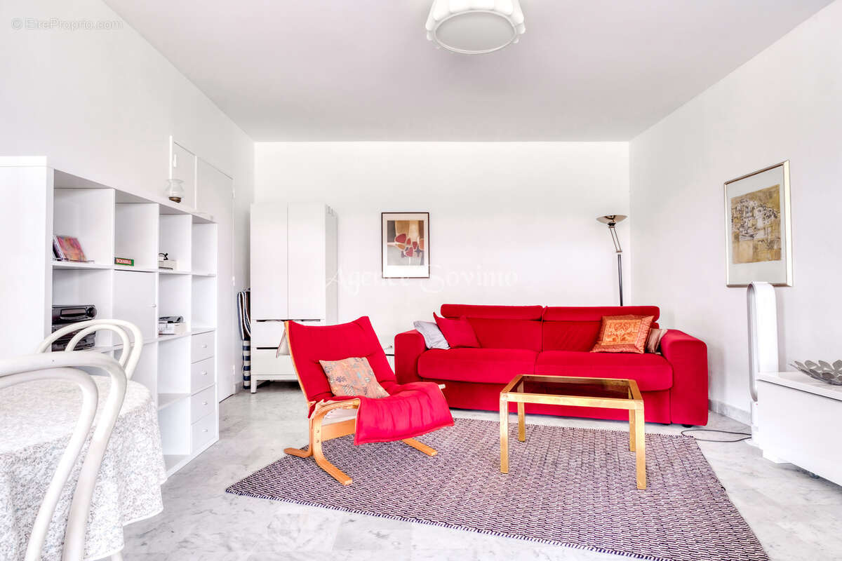 Appartement à MANDELIEU-LA-NAPOULE