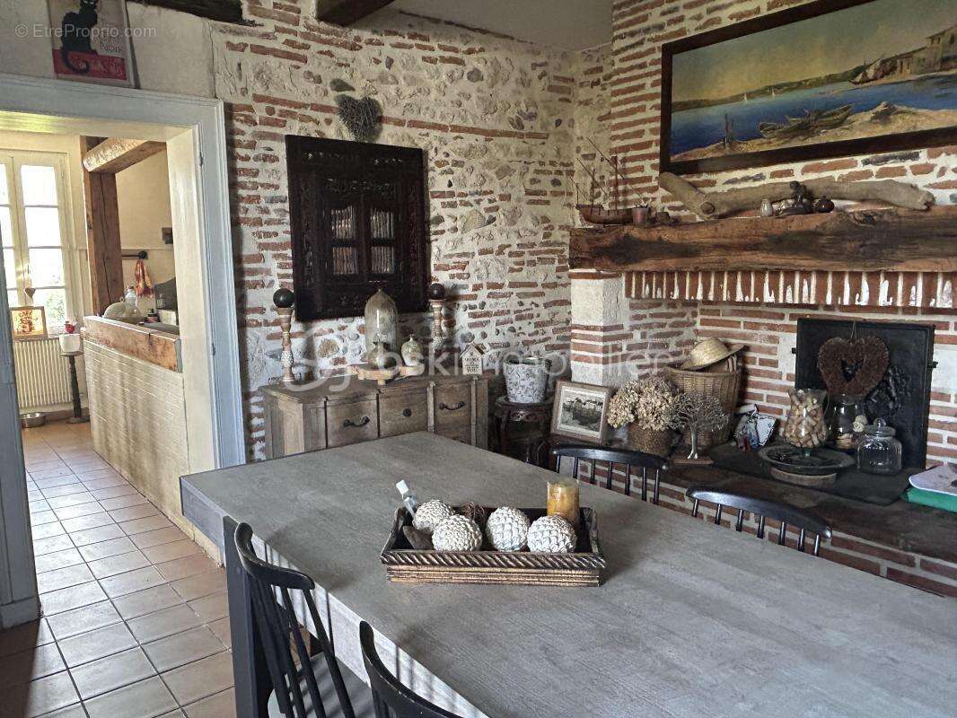 Belle longere en pierres - terrain - 4 chambres - garage - photo 3