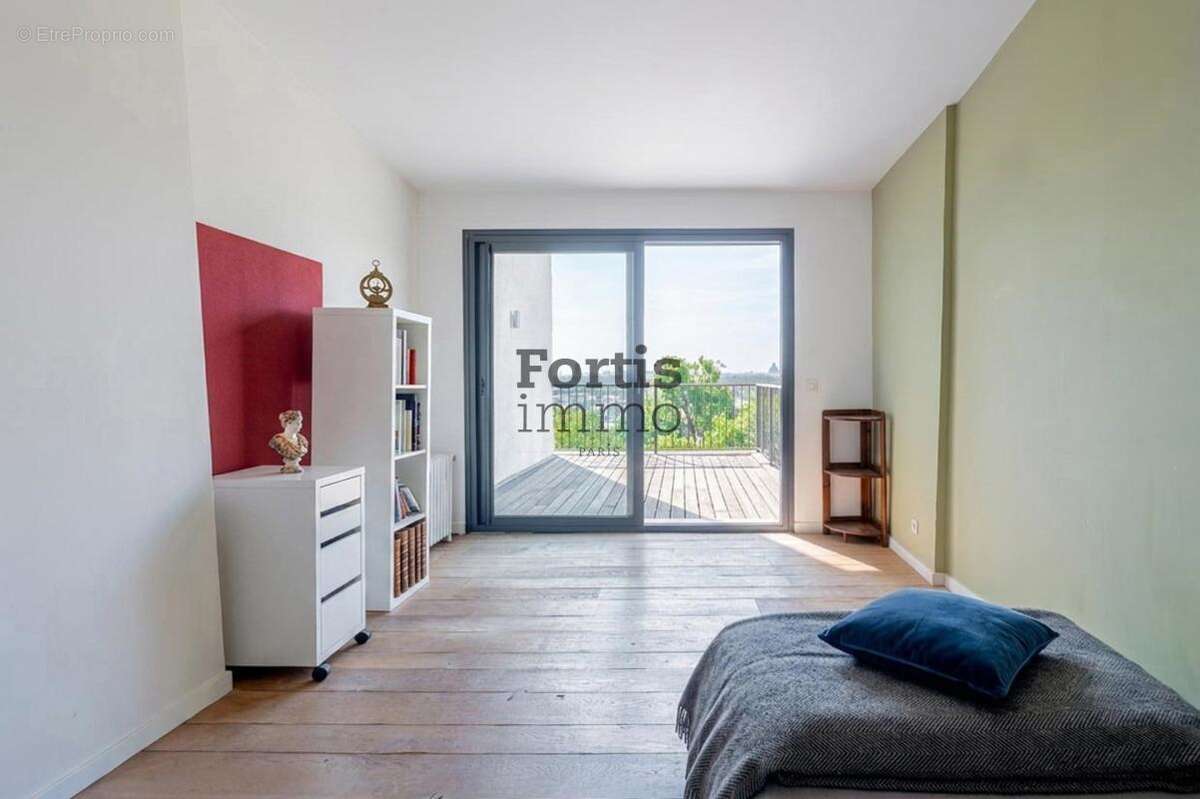 Suresnes - propriete contemporaine d'exception vue sur paris - photo 17