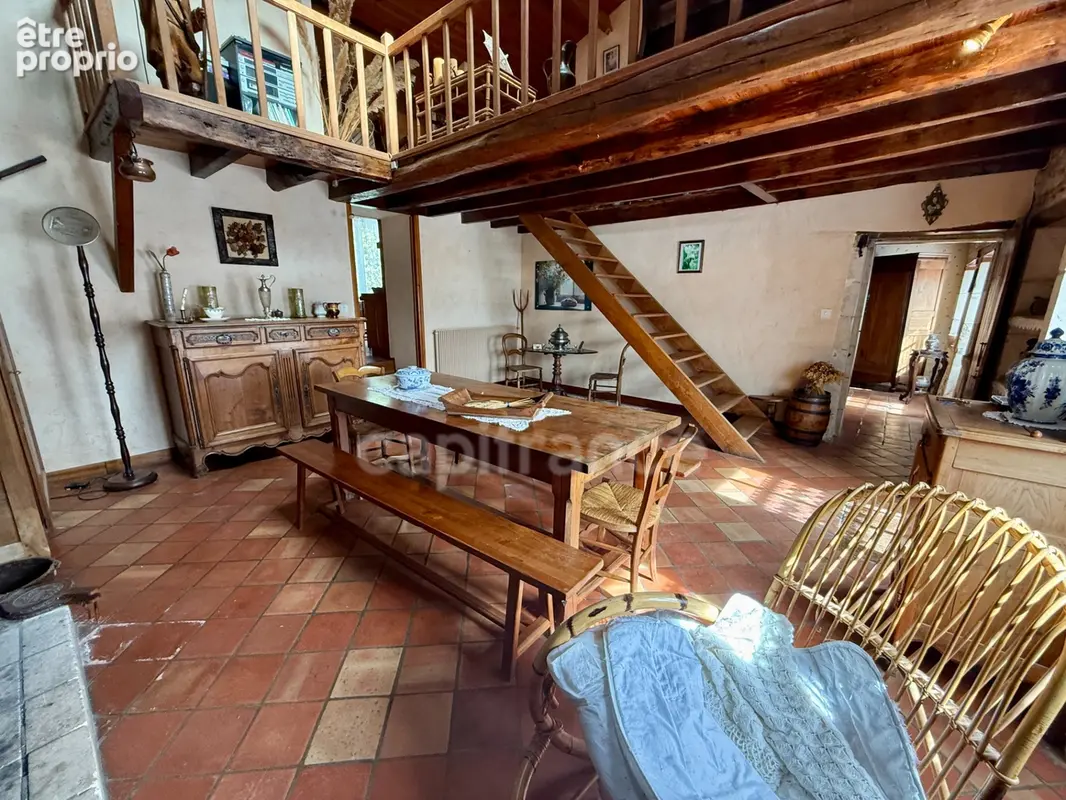  Maison en pierre pleine de caractère avec potentiel locatif – proche de Cherveux - photo 6